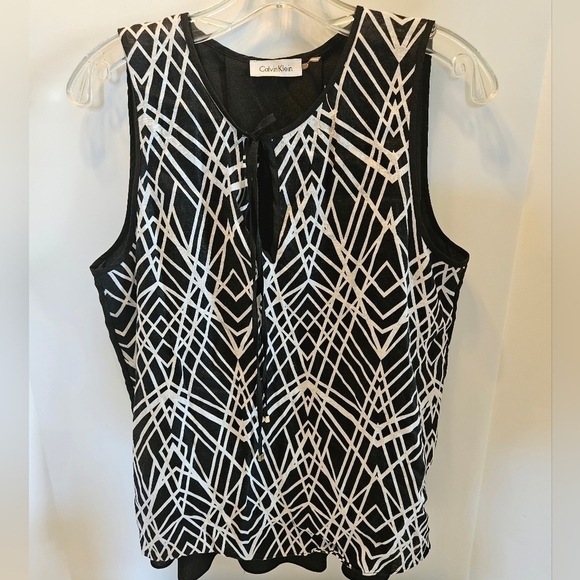Calvin Klein Top size Small Black & white sleeves geometric pattern summer boho - Picture 3 of 8